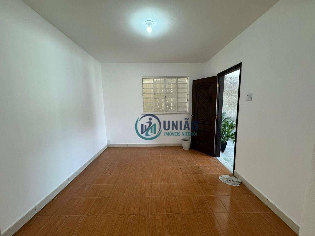 Casa à venda com 2 quartos, 180m² - Foto 5