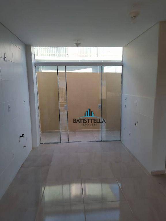 Sobrado à venda com 2 quartos, 70m² - Foto 12