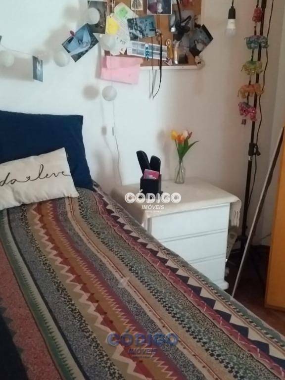 Sobrado à venda com 3 quartos, 236m² - Foto 15