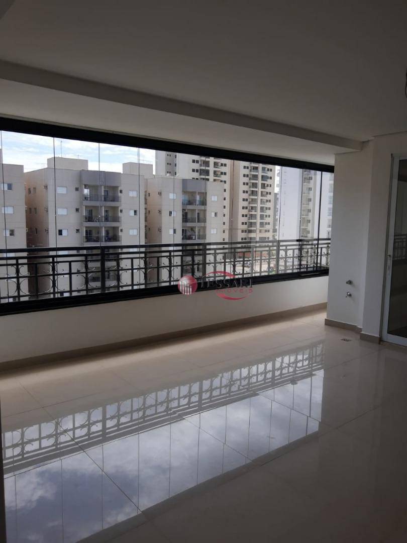 Apartamento à venda com 3 quartos, 245m² - Foto 2