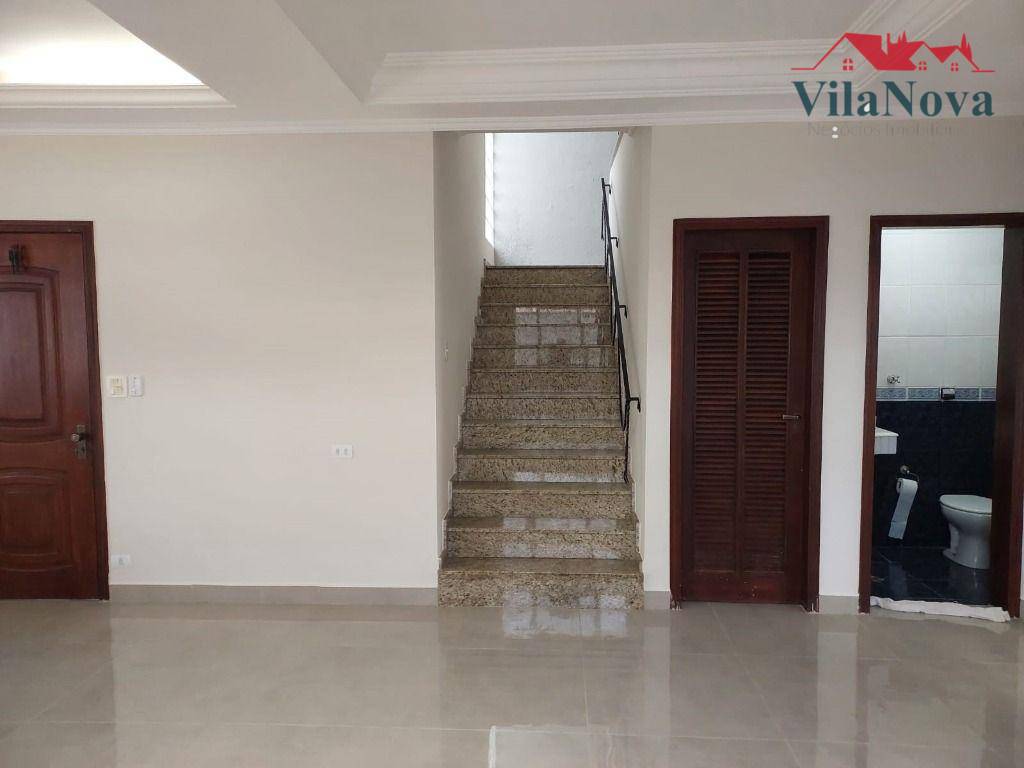 Casa à venda com 3 quartos, 213m² - Foto 4