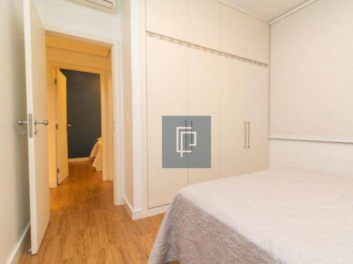 Apartamento à venda com 3 quartos, 156m² - Foto 13