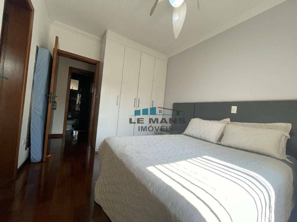 Apartamento à venda com 3 quartos, 123m² - Foto 32