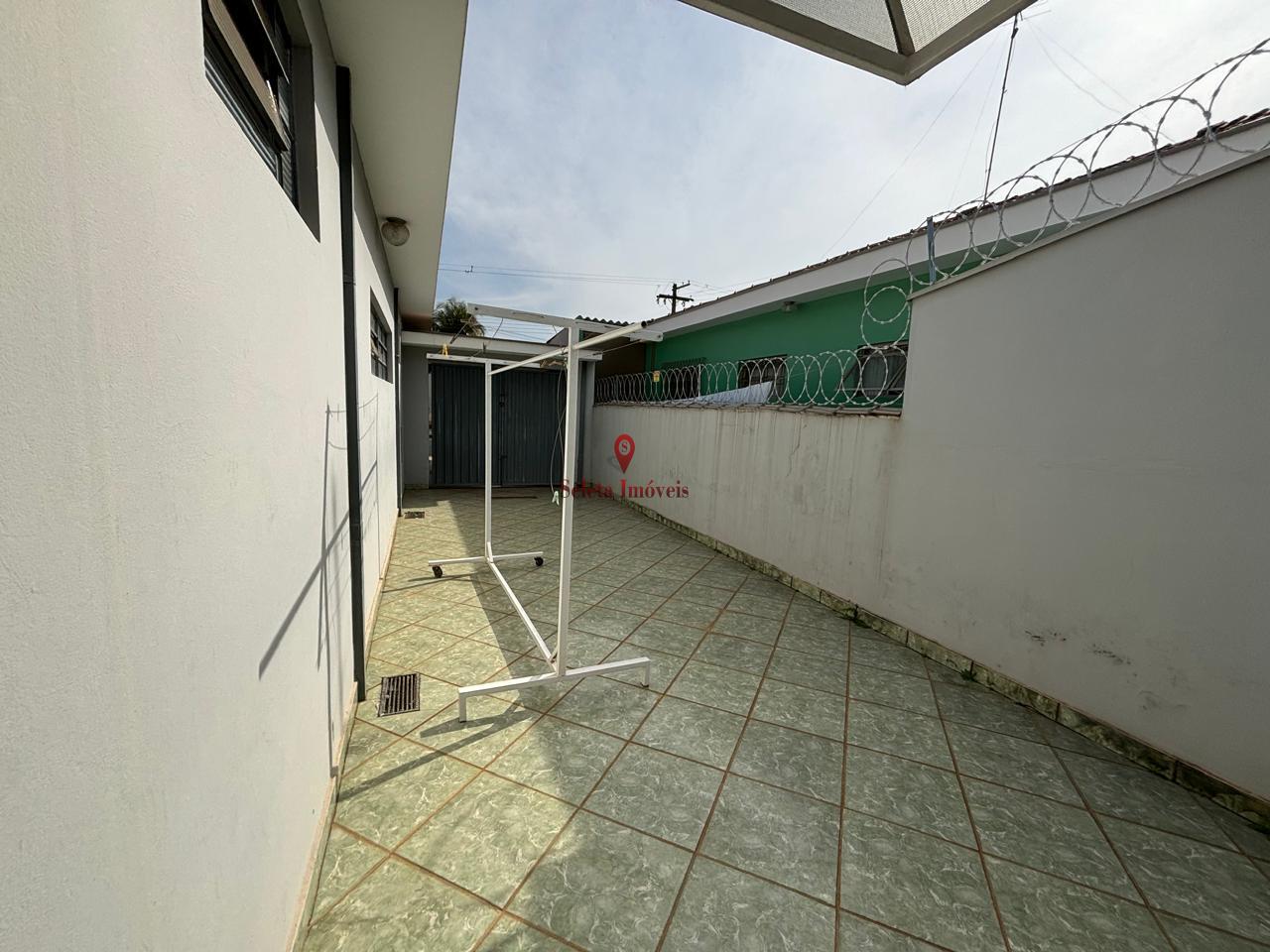 Casa à venda com 3 quartos, 200m² - Foto 25