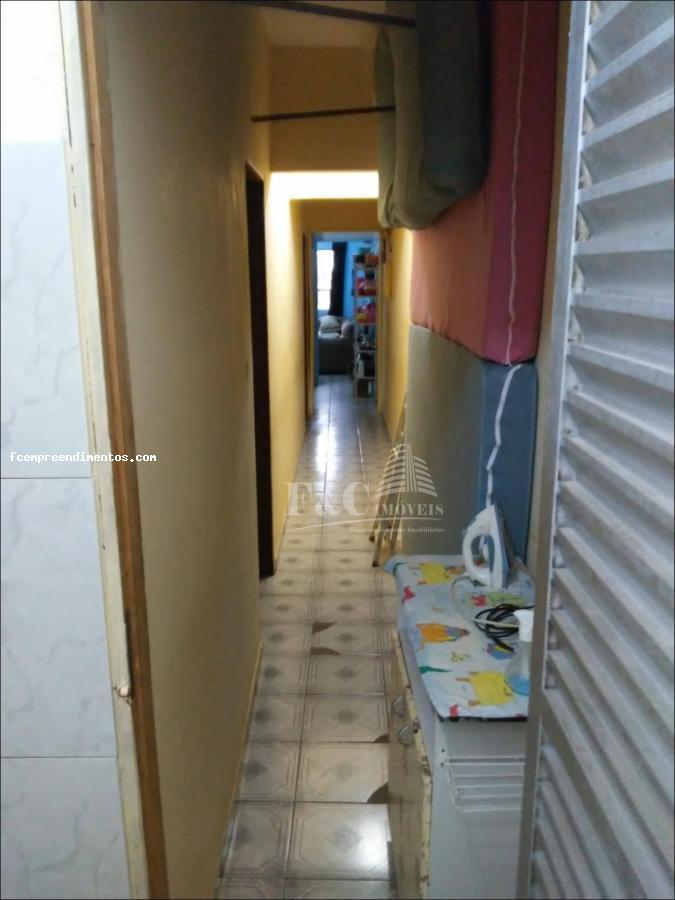 Casa à venda com 2 quartos, 140m² - Foto 6