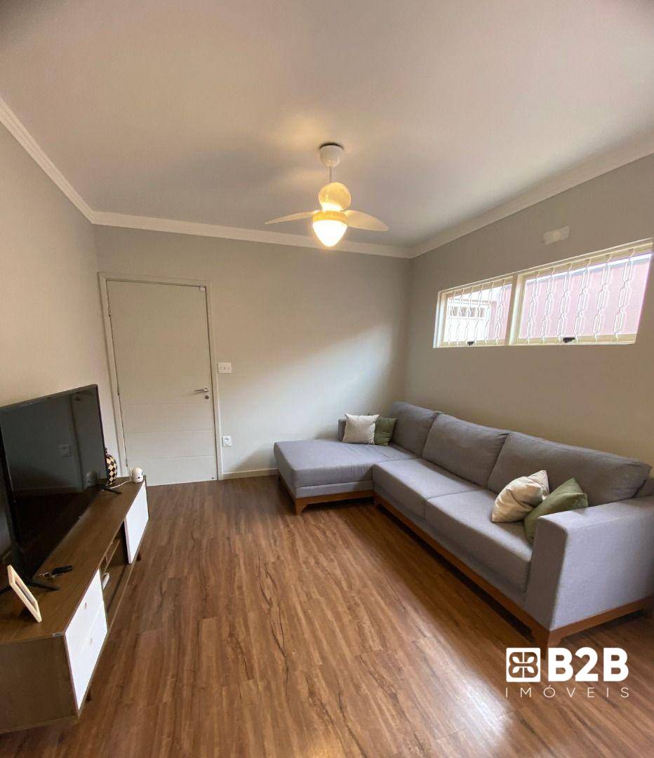 Casa, 3 quartos, 134 m² - Foto 1