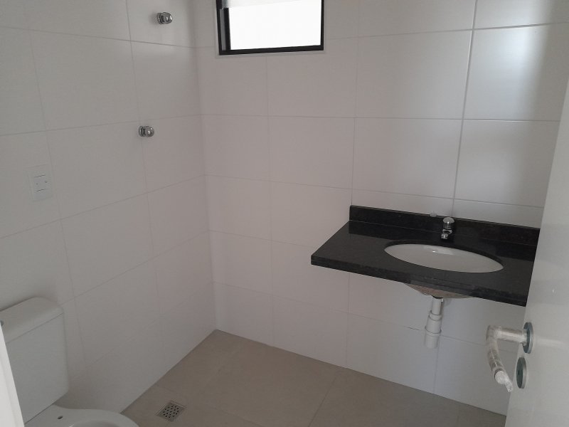 Apartamento à venda com 3 quartos, 75m² - Foto 8