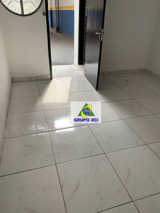 Depósito-Galpão-Armazém à venda, 250m² - Foto 4