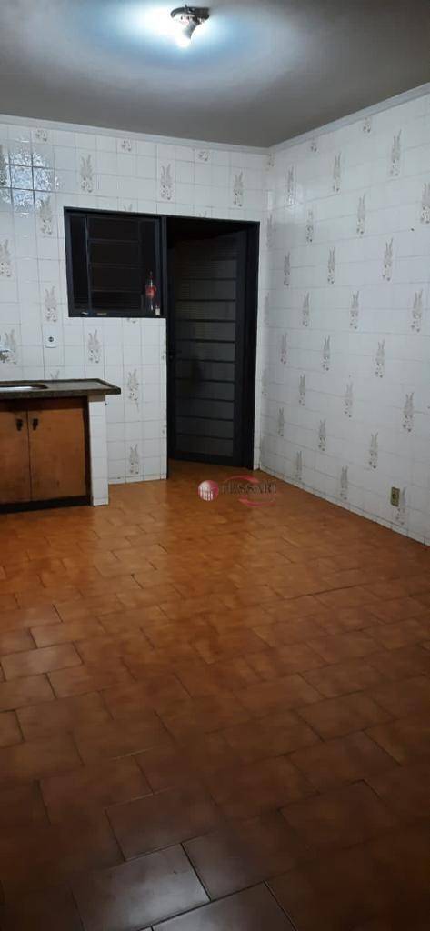 Apartamento para alugar com 3 quartos, 70m² - Foto 2