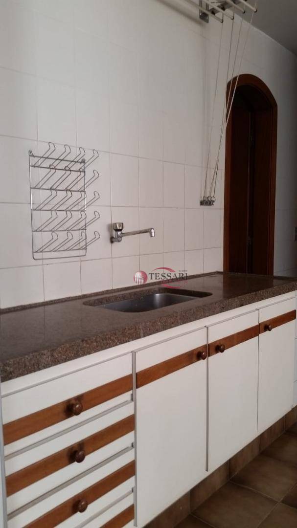 Apartamento para alugar com 3 quartos, 274m² - Foto 24