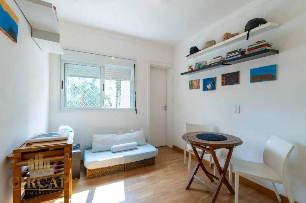 Apartamento à venda com 3 quartos, 143m² - Foto 15