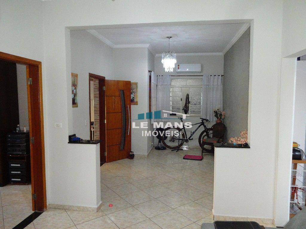 Casa à venda com 2 quartos, 134m² - Foto 9