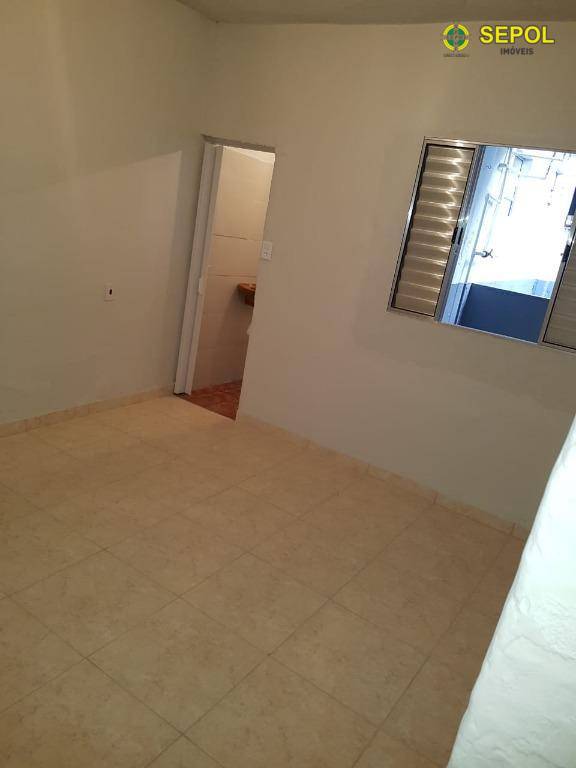 Casa para alugar com 1 quarto, 50m² - Foto 7