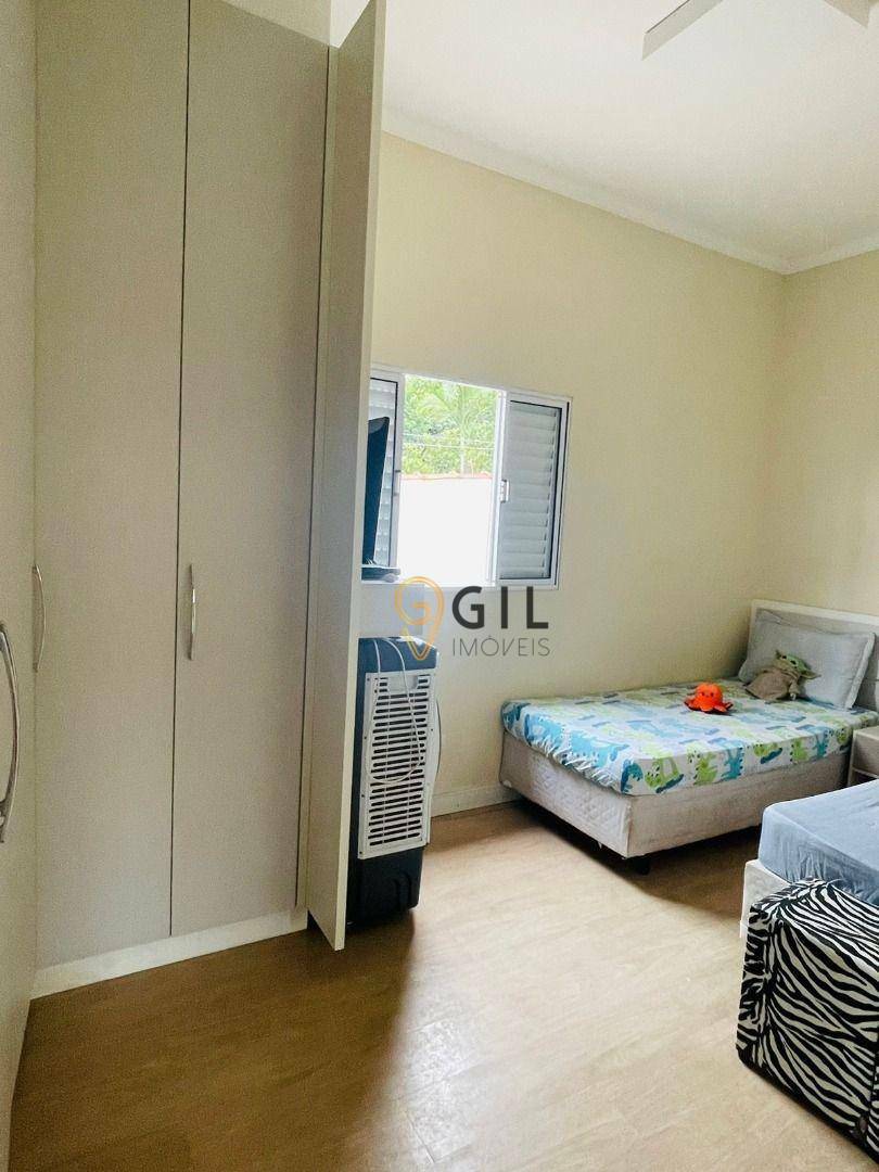 Chácara à venda com 5 quartos, 340m² - Foto 17