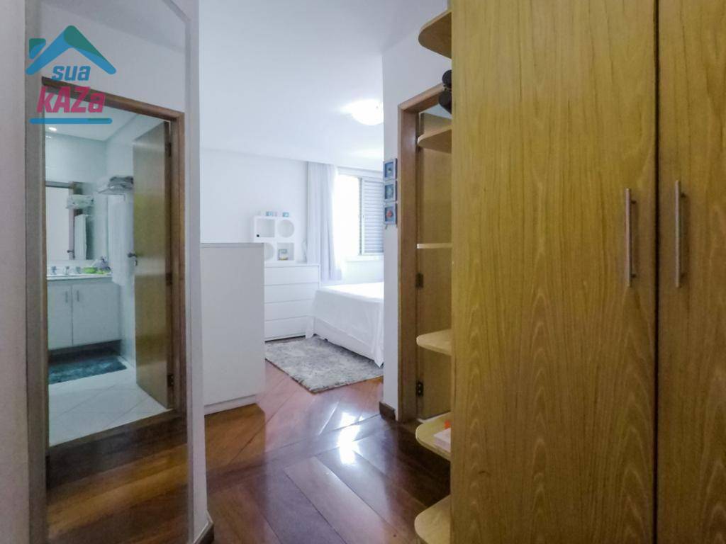 Apartamento à venda com 3 quartos, 218m² - Foto 11