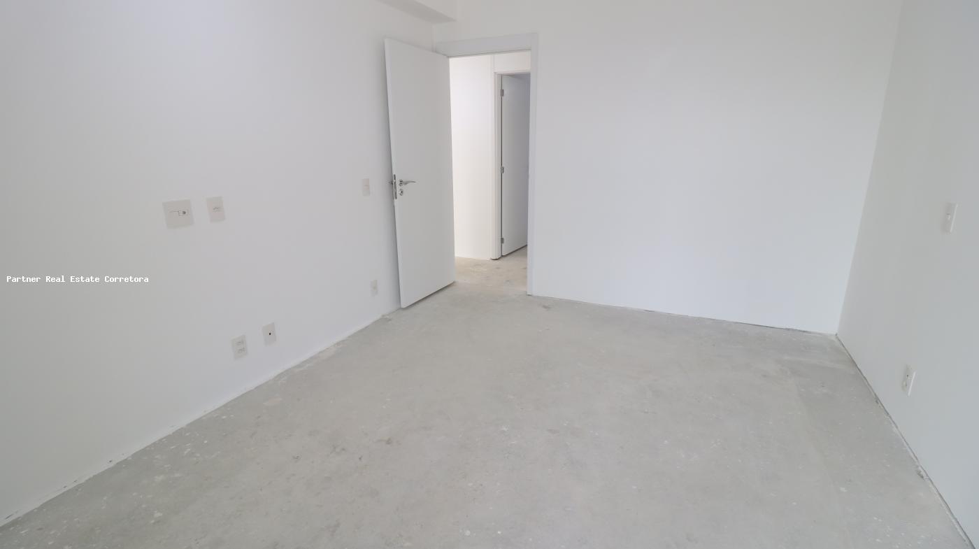 Apartamento à venda com 4 quartos, 244m² - Foto 15