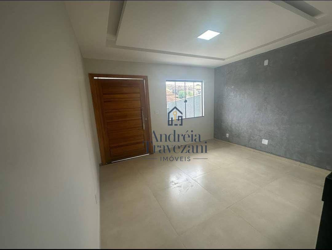 Casa à venda com 2 quartos, 75m² - Foto 5