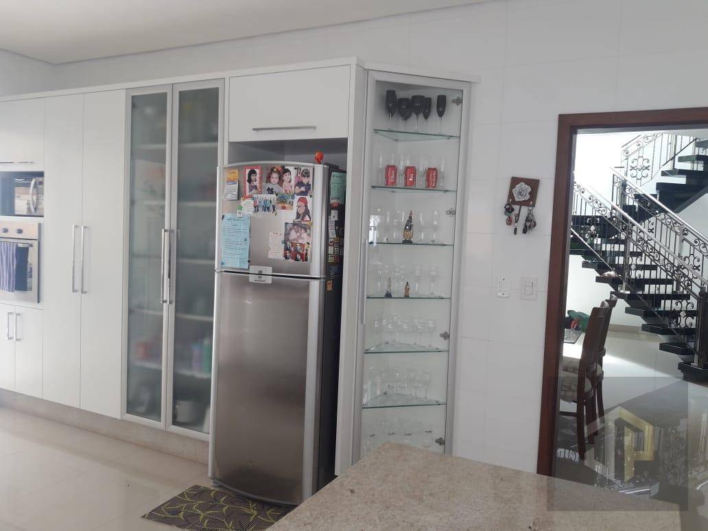 Sobrado à venda com 3 quartos, 500m² - Foto 13