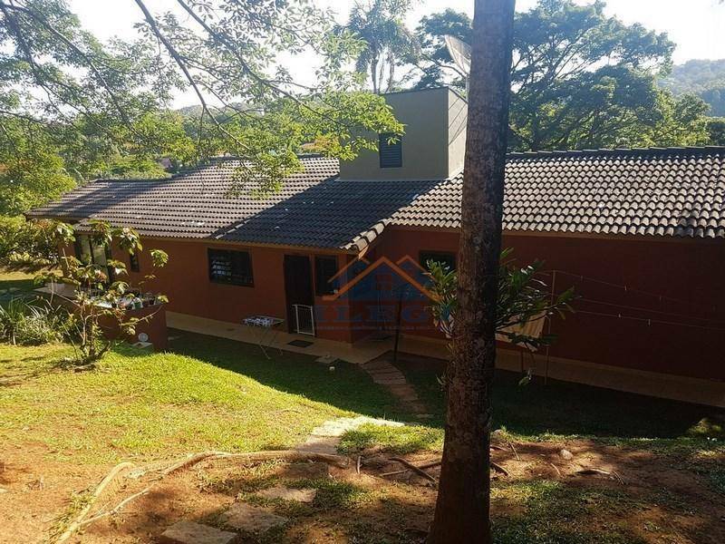 Casa de Condomínio à venda e aluguel com 3 quartos, 220m² - Foto 7