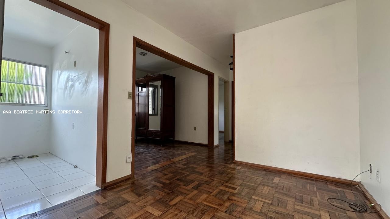 Casa para alugar com 2 quartos, 300m² - Foto 8