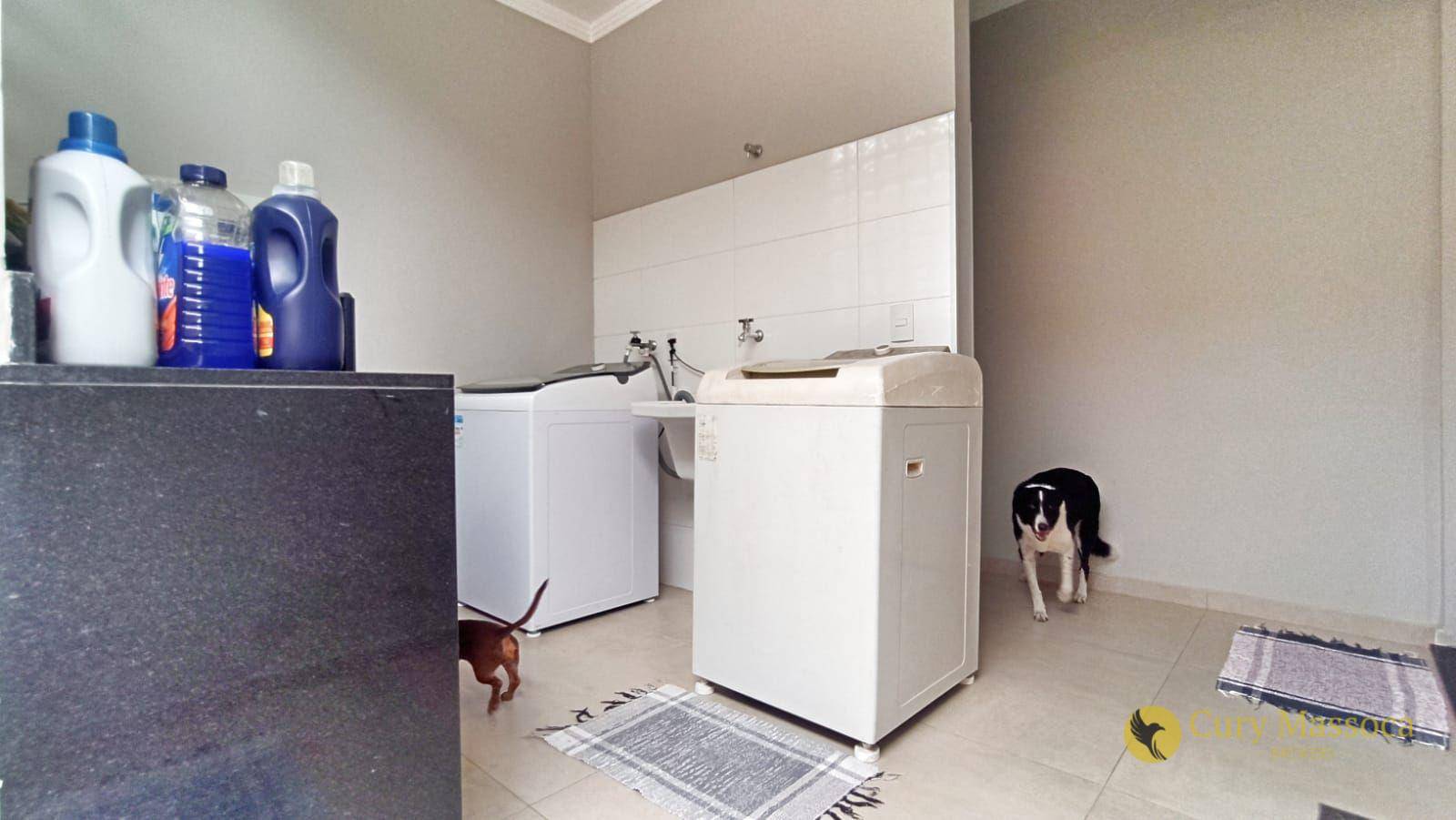 Casa à venda com 2 quartos, 215m² - Foto 30