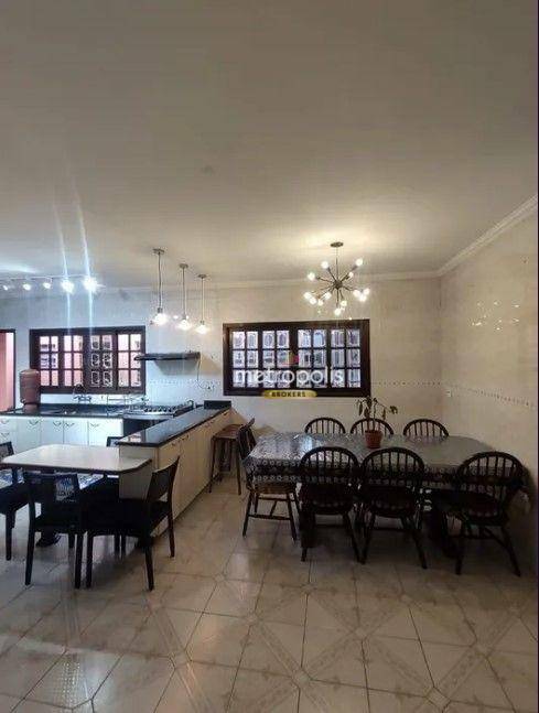 Sobrado à venda com 4 quartos, 300m² - Foto 9