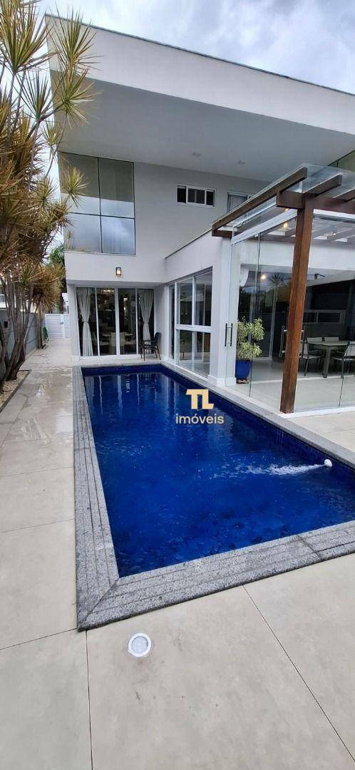 Casa à venda com 4 quartos, 350m² - Foto 24