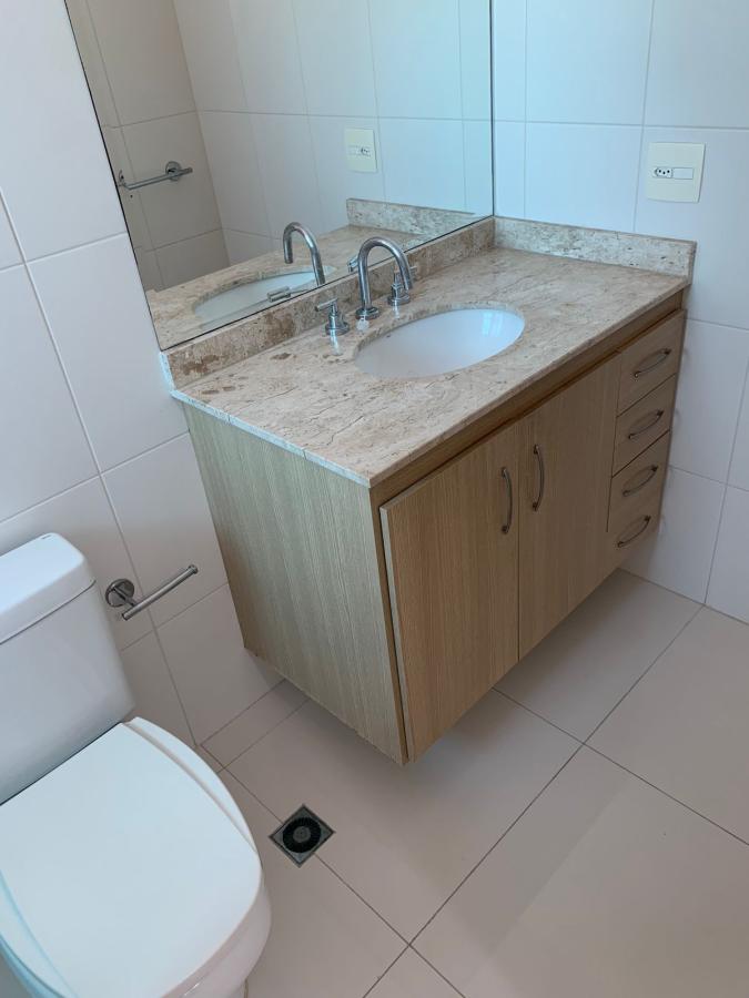 Apartamento para alugar com 4 quartos, 234m² - Foto 11