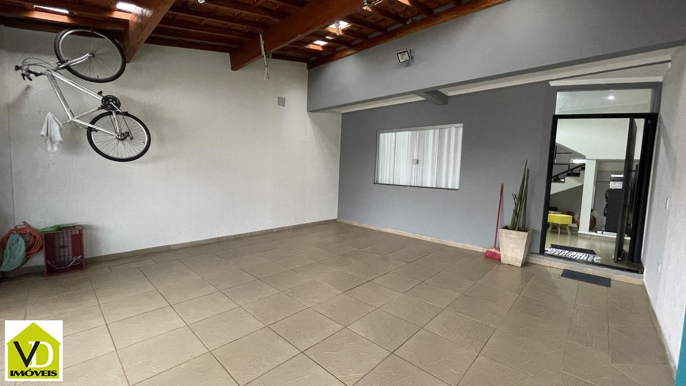 Sobrado à venda com 3 quartos, 200m² - Foto 3