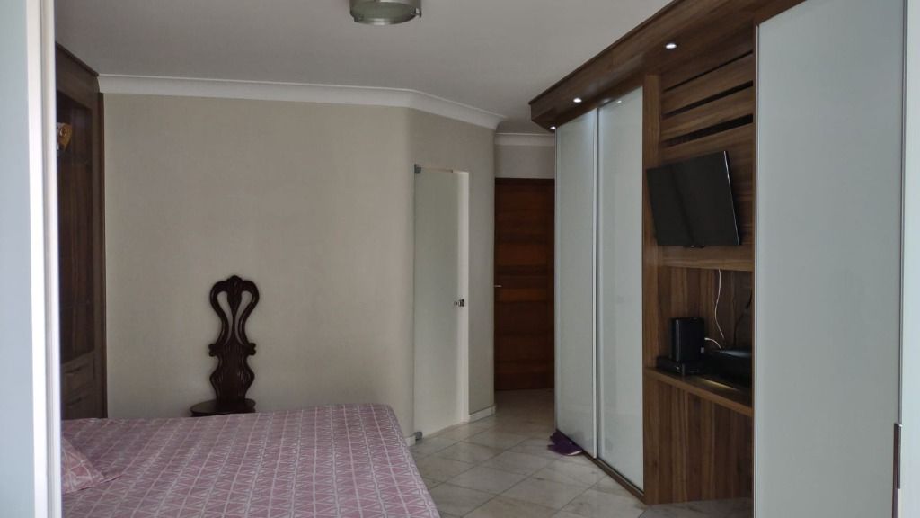 Apartamento à venda com 3 quartos, 180m² - Foto 12