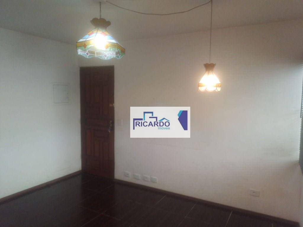 Apartamento à venda com 2 quartos, 61m² - Foto 1