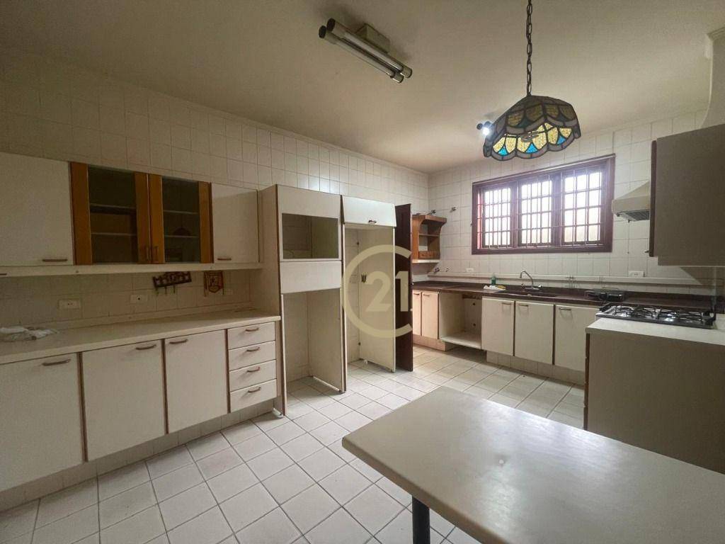 Casa à venda e aluguel com 3 quartos, 284m² - Foto 10