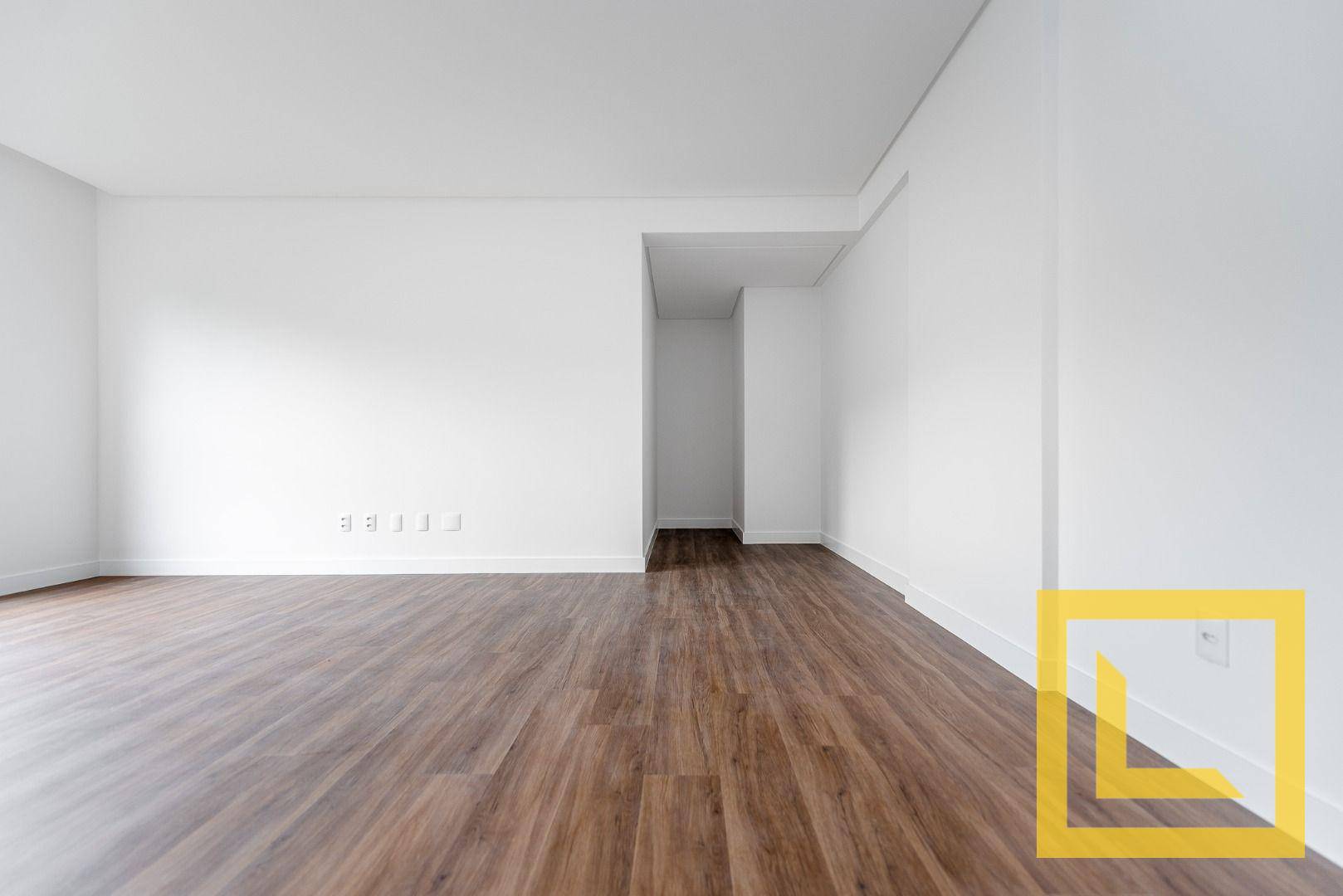 Apartamento à venda com 3 quartos, 170m² - Foto 4