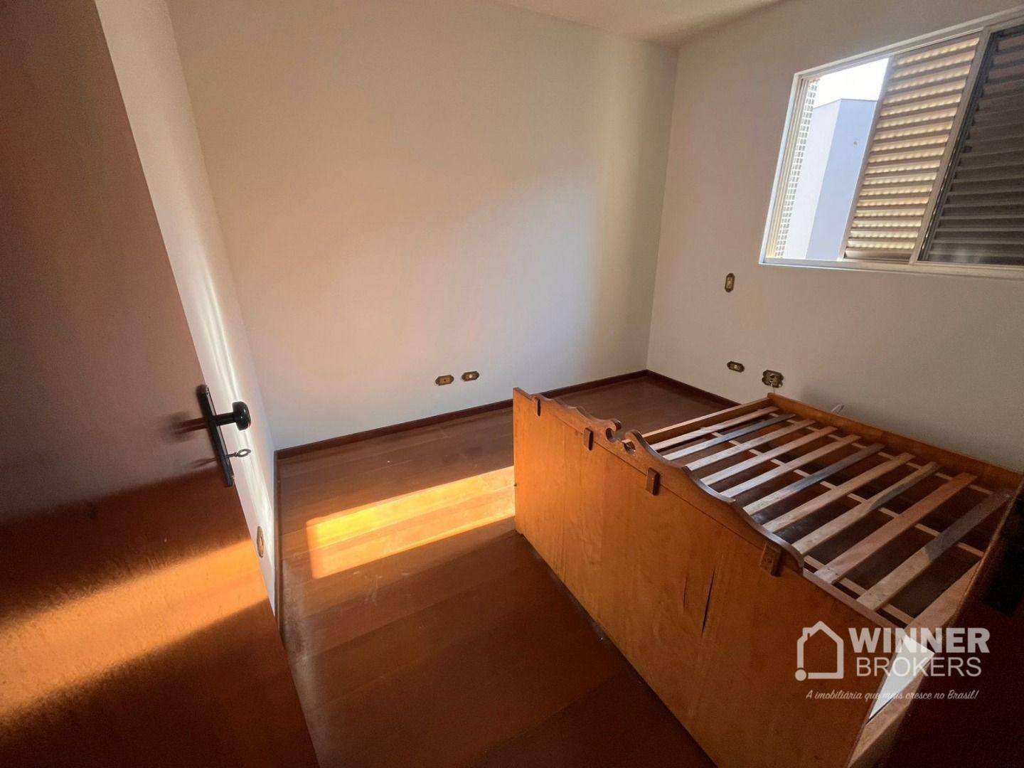 Apartamento à venda com 4 quartos, 124m² - Foto 4