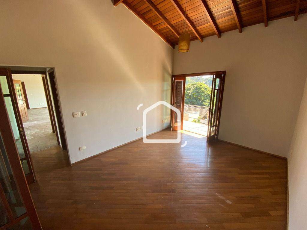 Casa para alugar com 4 quartos, 300m² - Foto 16