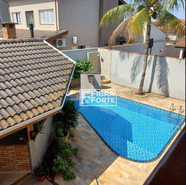 Casa de Condomínio à venda com 3 quartos, 333m² - Foto 2