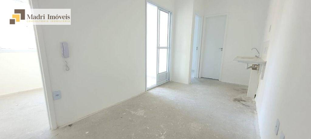 Apartamento à venda com 2 quartos, 35m² - Foto 13