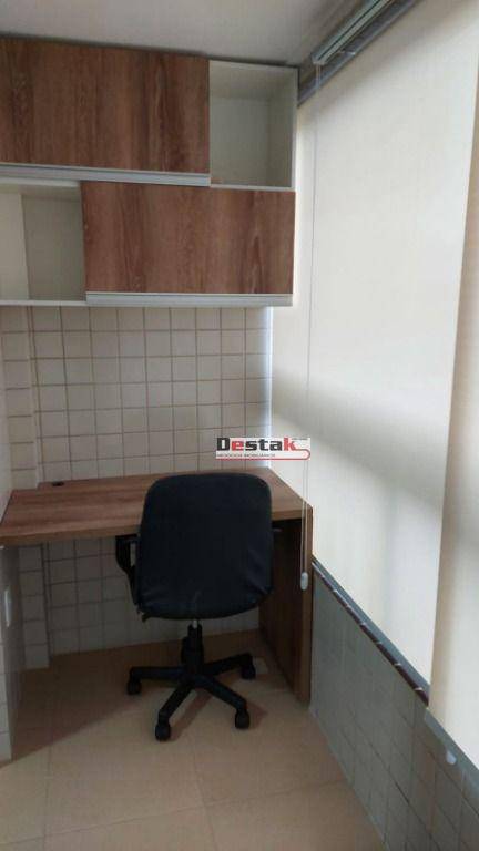 Apartamento à venda com 2 quartos, 64m² - Foto 25