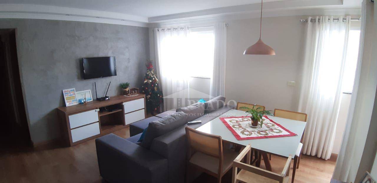 Apartamento à venda com 2 quartos, 70m² - Foto 4