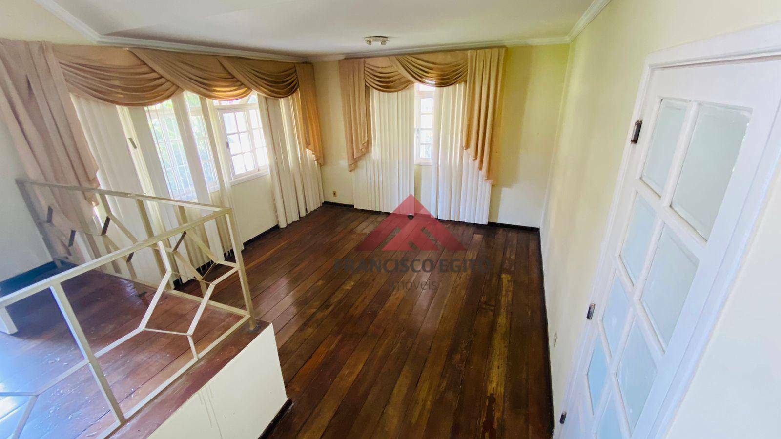 Casa de Condomínio à venda com 3 quartos, 350m² - Foto 5