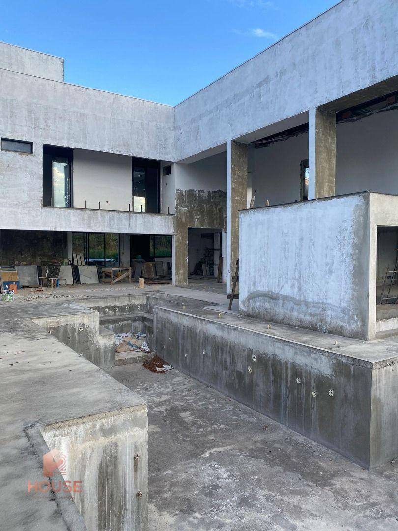 Casa de Condomínio à venda com 5 quartos, 330m² - Foto 5