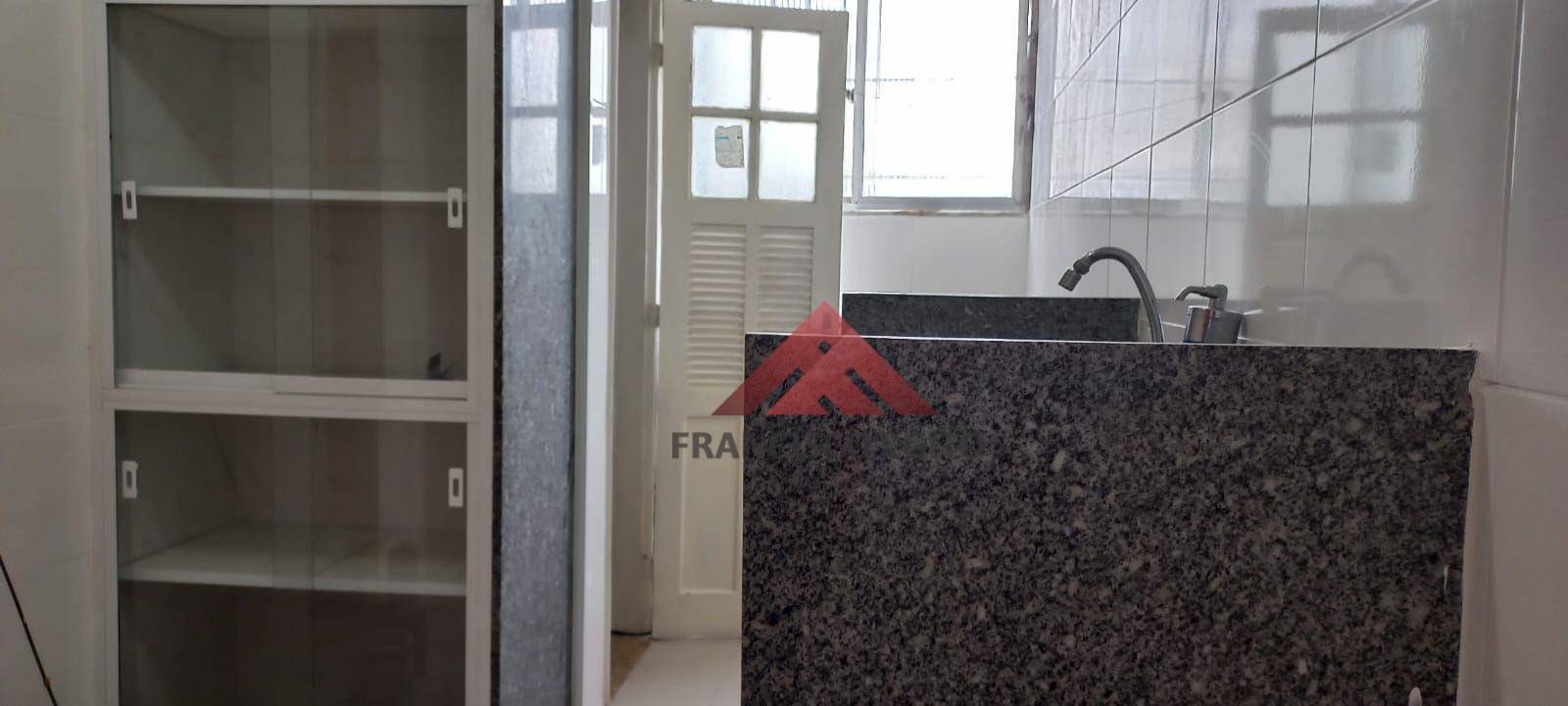 Apartamento à venda com 2 quartos, 84m² - Foto 7