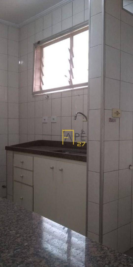 Apartamento para alugar com 2 quartos, 64m² - Foto 18