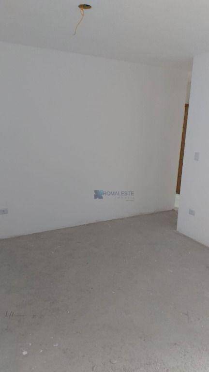 Apartamento à venda com 2 quartos, 43m² - Foto 2