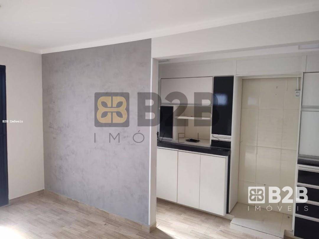 Casa à venda com 2 quartos, 81m² - Foto 5