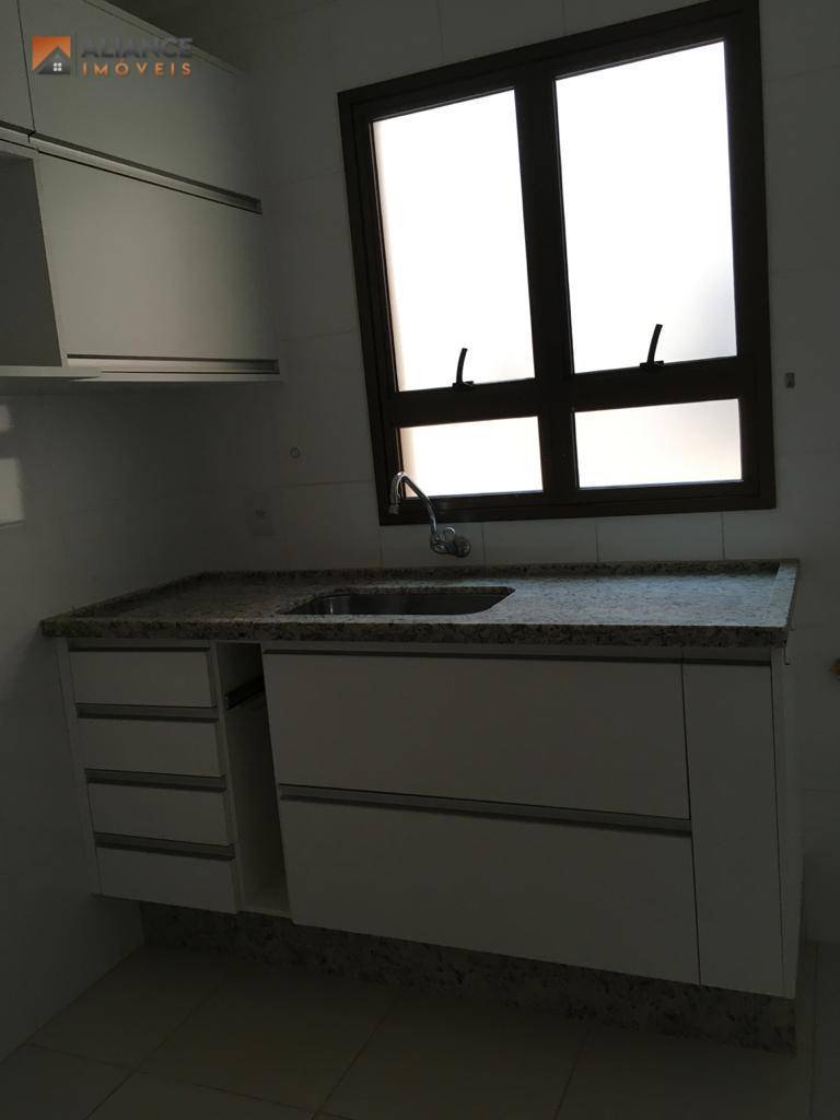 Apartamento à venda com 3 quartos, 97m² - Foto 12