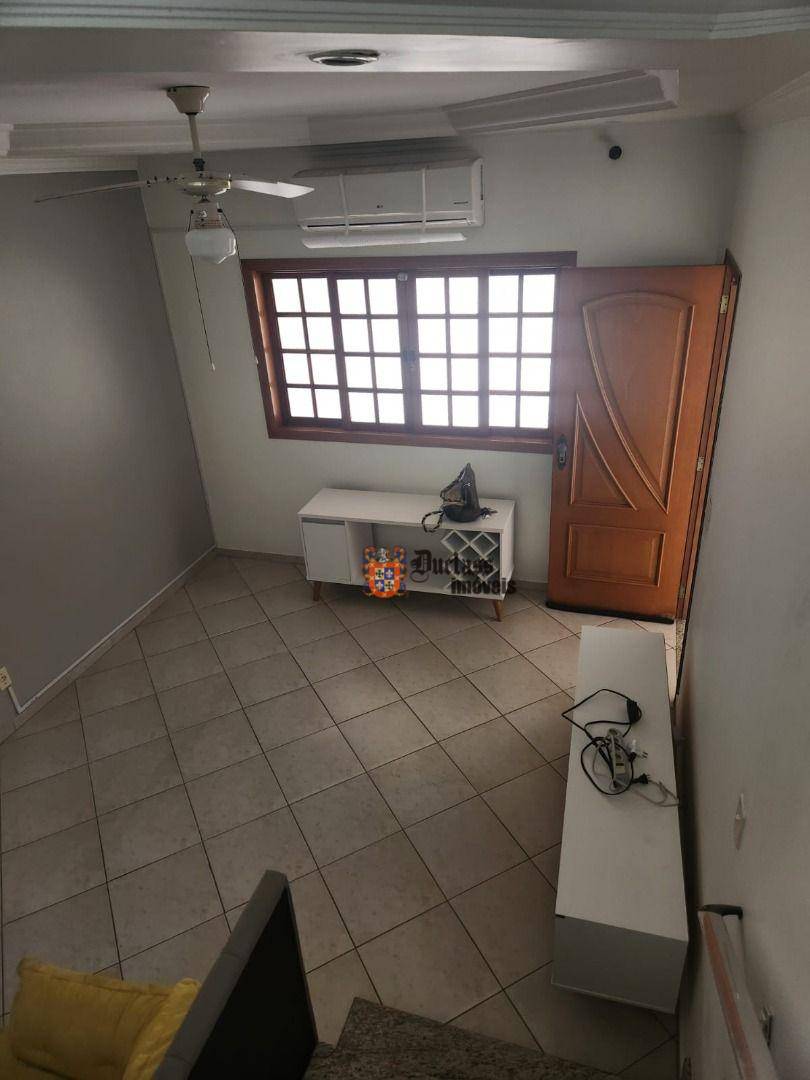 Sobrado à venda com 3 quartos, 124m² - Foto 4