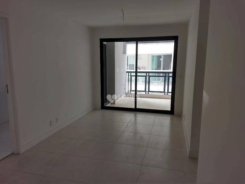 Apartamento à venda com 2 quartos, 81m² - Foto 1