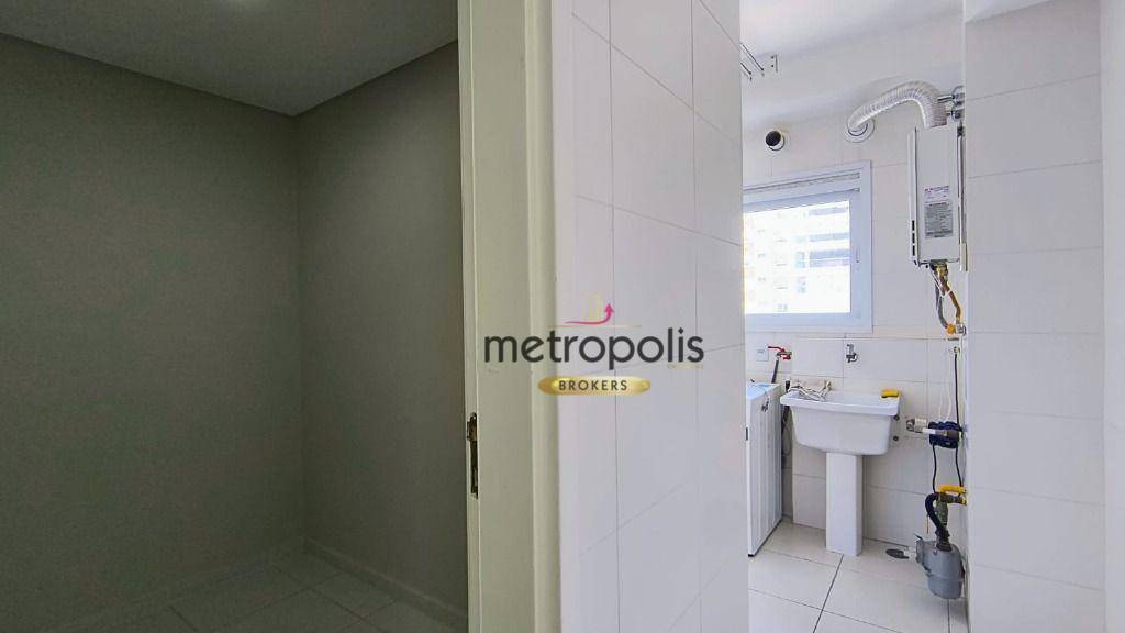 Apartamento para alugar com 3 quartos, 234m² - Foto 13