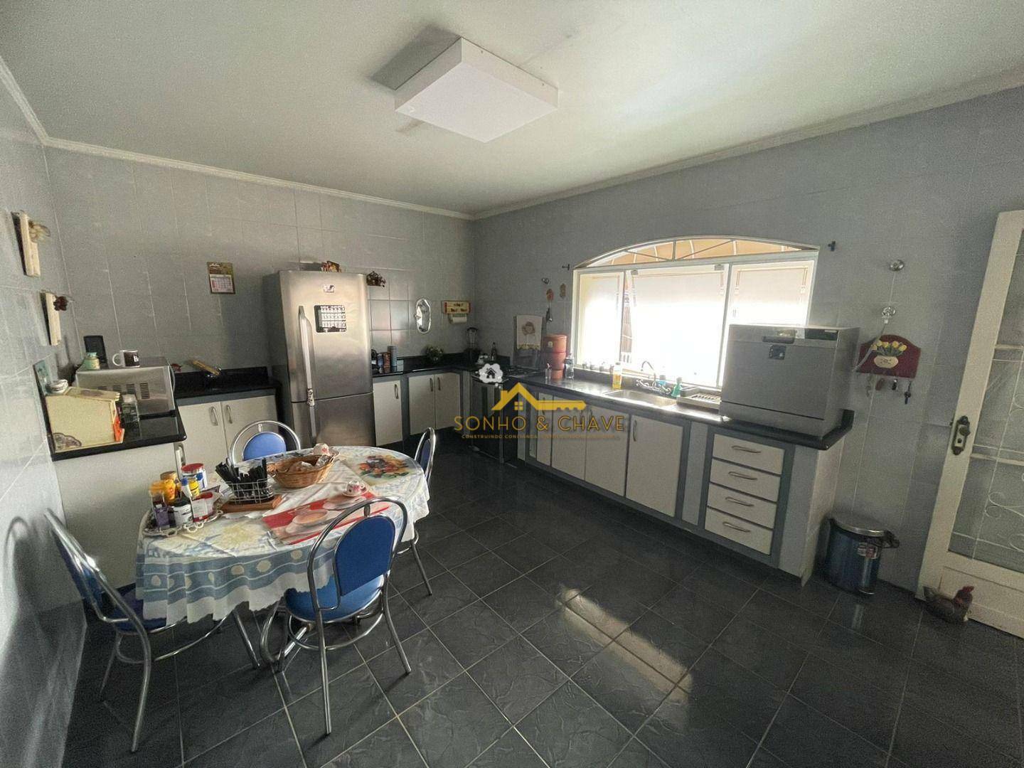 Casa à venda com 3 quartos, 133m² - Foto 21